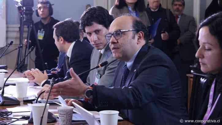 Gobierno reafirmó "convicción" de sancionar con pérdida de gratuidad a los vándalos