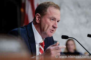 GOP senator airballs perjury claim against Jack Smith over apparent Hawks/Hawkeyes mix-up