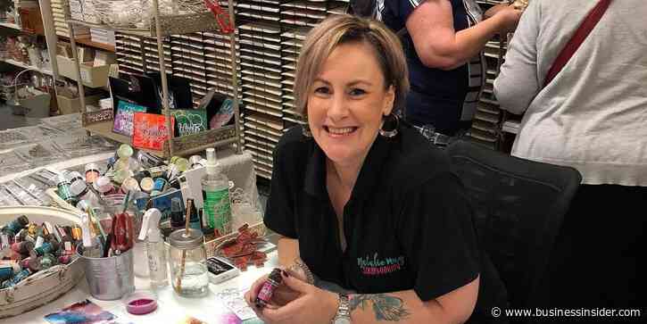 A woman in her 30s noticed her period was irregular. It turns out, she had ovarian cancer.