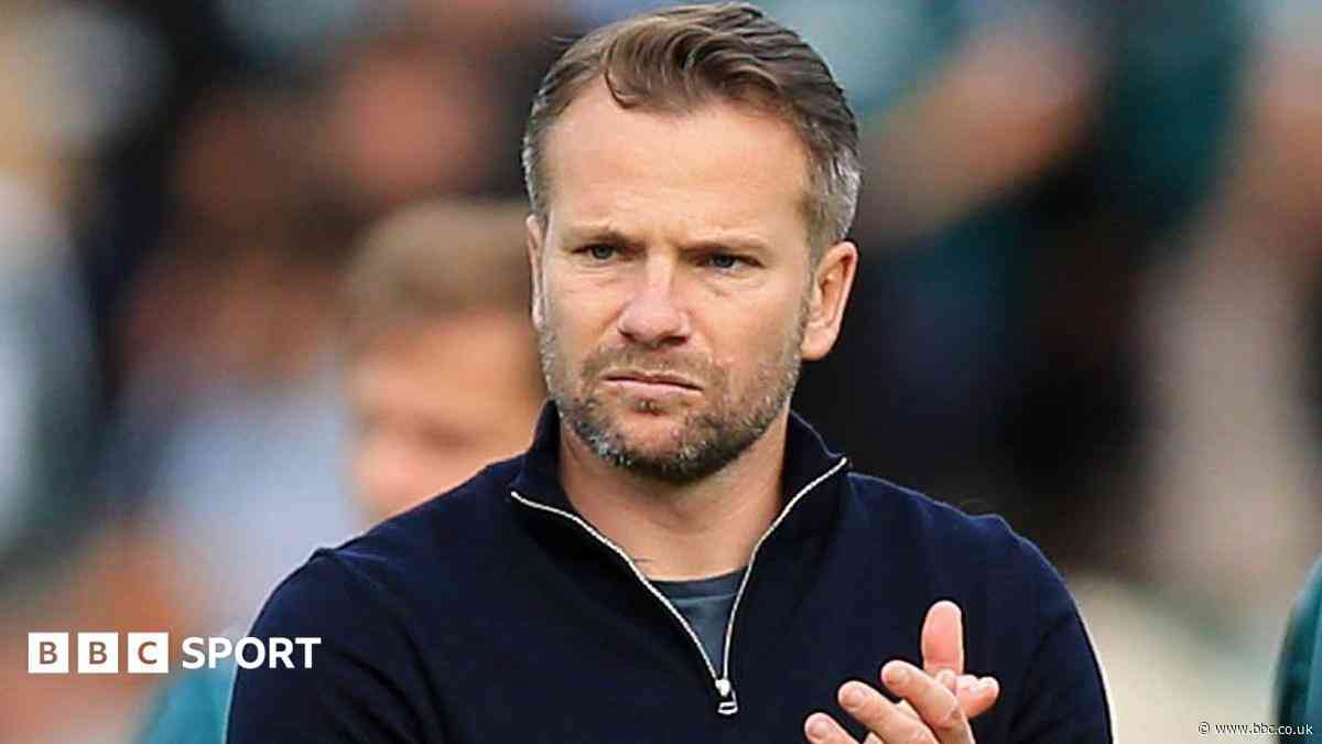 'Flat' Plymouth display frustrates boss Cleverley