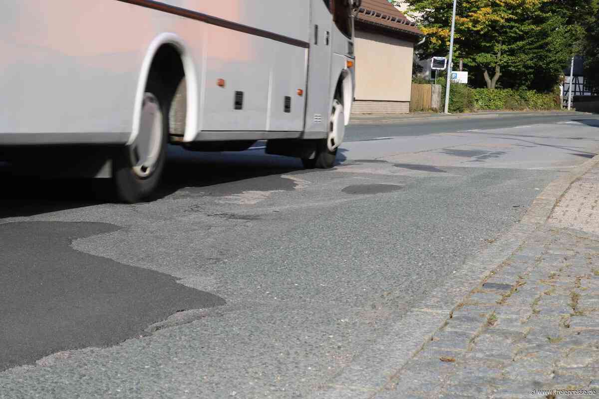 Wegen Fahrbahnerneuerung: Staatsstraße im Erzgebirge wird voll gesperrt