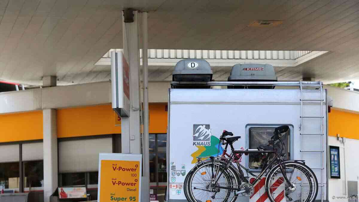 Sprit unter Marktpreis an Tankstellen in Italien: Ölkonzerne verfolgen damit nur ein Ziel