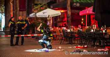‘Ik zag een wond in zijn borst, zijn schouder, zijn rug’: schok in Arnhem na steekpartijen midden in stad