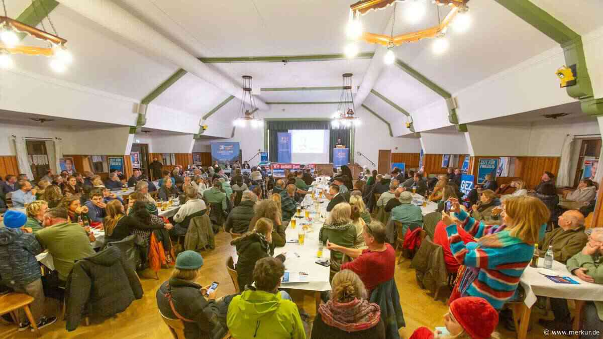 Saal gesperrt, AfD kommt trotzdem: Bystron spricht im Nebenzimmer