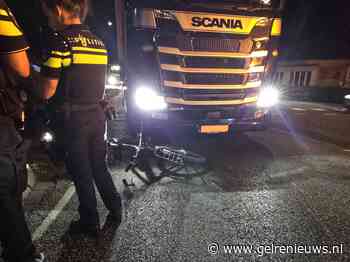 Fietser gewond na aanrijding door vrachtwagen