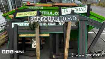 Residents give new street signs mixed reviews