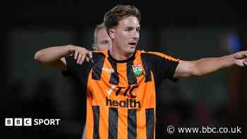 Boreham Wood sign Barnet defender Wright