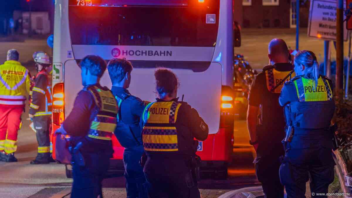 Tragischer Busunfall in Hamburg: Fahrgast steigt aus – wenig später ist er tot