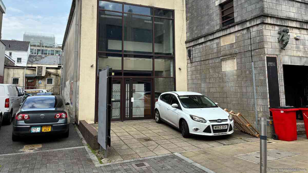 Row over sex shop planned for Swansea street
