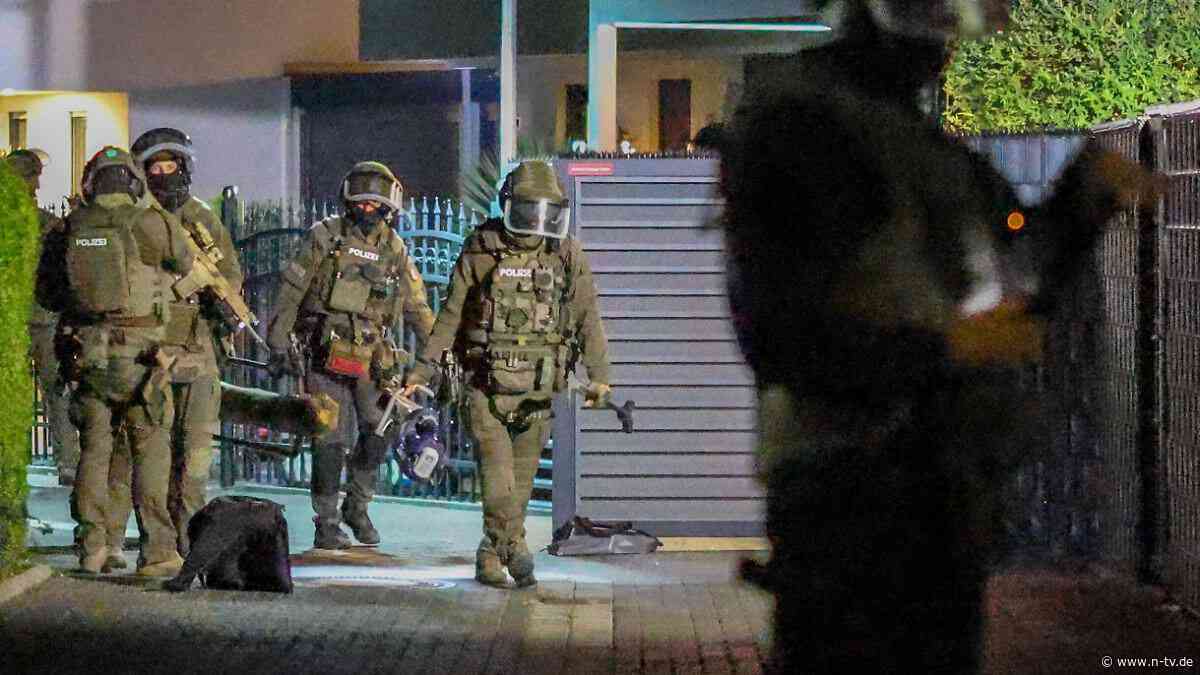 Geldwäsche-Netzwerk im Visier: Einsatzkräfte starten Großrazzia gegen "Hells Angels"-Rocker
