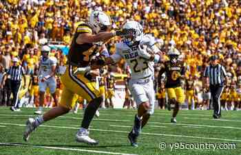 Stuhlsatz Has Found His Voice in Pokes' Locker room