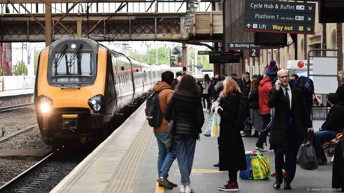 Rail passengers including disabled people to benefit from pledge to close train platform gap