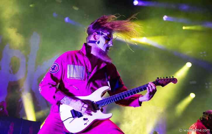 Jim Root says Slipknot will not “repeat ourselves” and their new album is “gonna hurt some feelings”