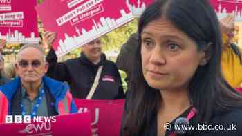 Nandy joins BT workers' jobs protest