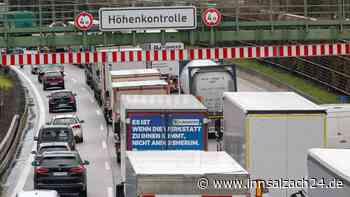 Völlig überladen und mit kaputten Reifen: Lkw löst Höhenkontrolle auf A94 bei Ampfing aus