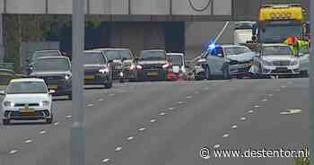 Twee auto's betrokken bij ongeluk op A10 bij knooppunt Amstel