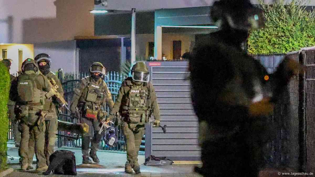 Razzia wegen Geldwäsche-Netzwerk um "Hells Angels"