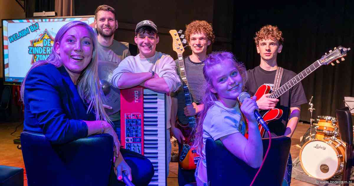 Muzikant Alexandros (18) trakteert kinderen op gratis voorstelling: ‘Wij konden eigenlijk nergens naartoe’