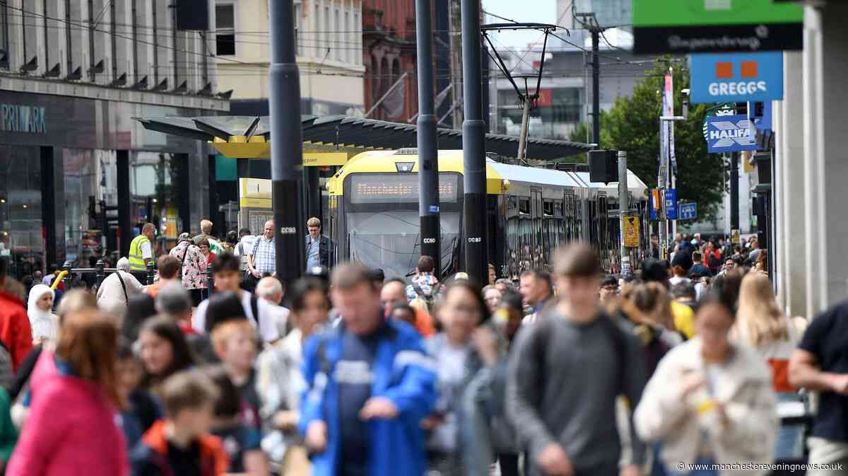 Major travel advice for Sunday as 100,000 to descend on Manchester in 'special occasion'