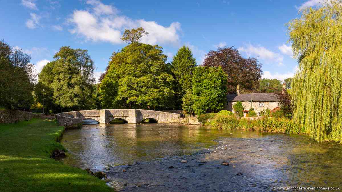 The Peak District trail named the UK’s best hike that you need to do this autumn