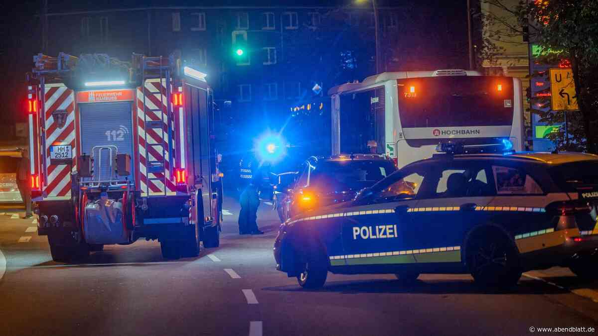 Tragischer Busunfall in Hamburg: Senior steigt aus – wenig später ist er tot