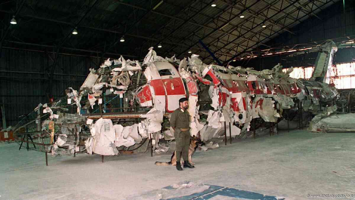 Strage di Ustica, la Procura di Roma chiede di revocare l’archiviazione. Il procuratore Lo Voi: “Un nuovo filone e nuove prospettive”