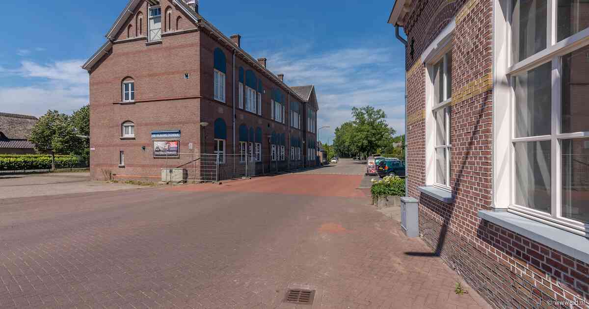 Oud schoolgebouw in Den Dungen is nu helemaal onbeschermd, maar stichting geeft niet op