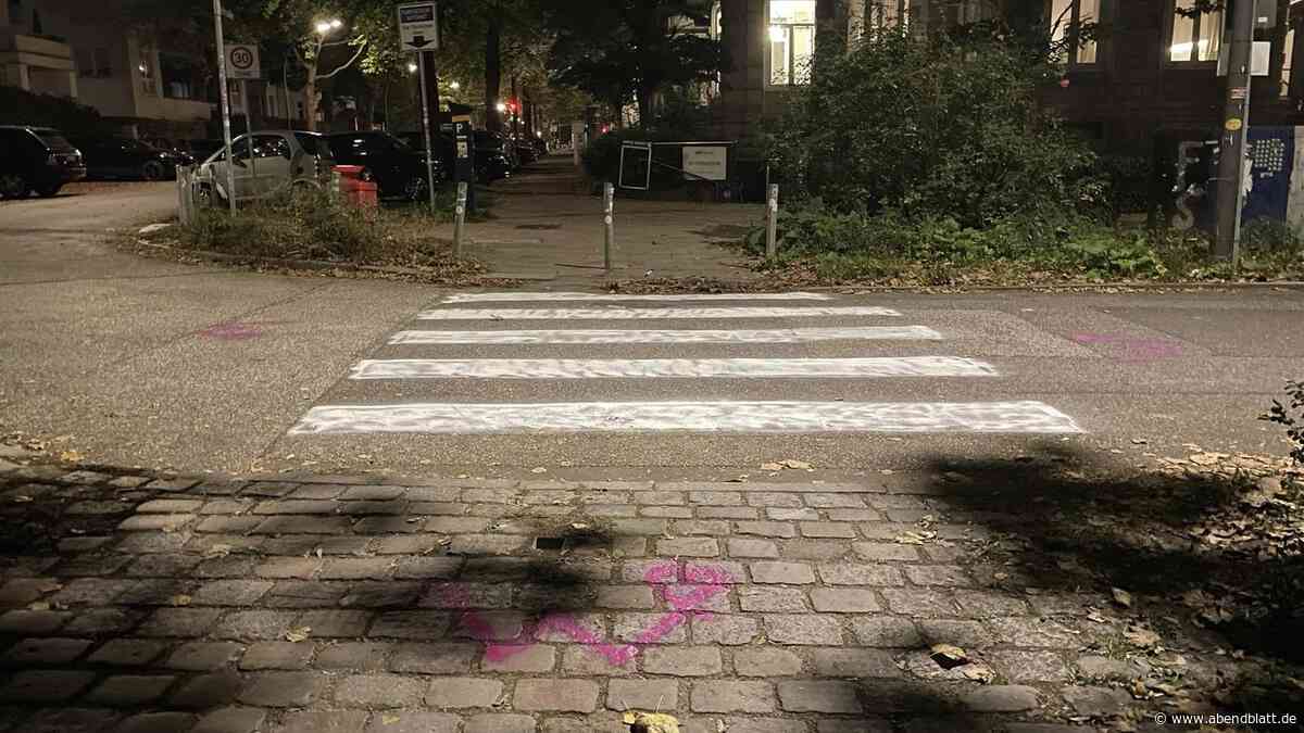 Guerilla-Zebrastreifen im Grindel: Aktivisten malen wieder Markierung auf Straße