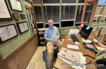 Grondahl: Former Post-Star editor puts newspaper’s 'daily miracle' on stage