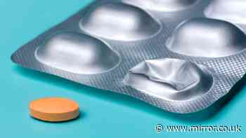 People switching to weight loss pills still lost half a stone, study shows