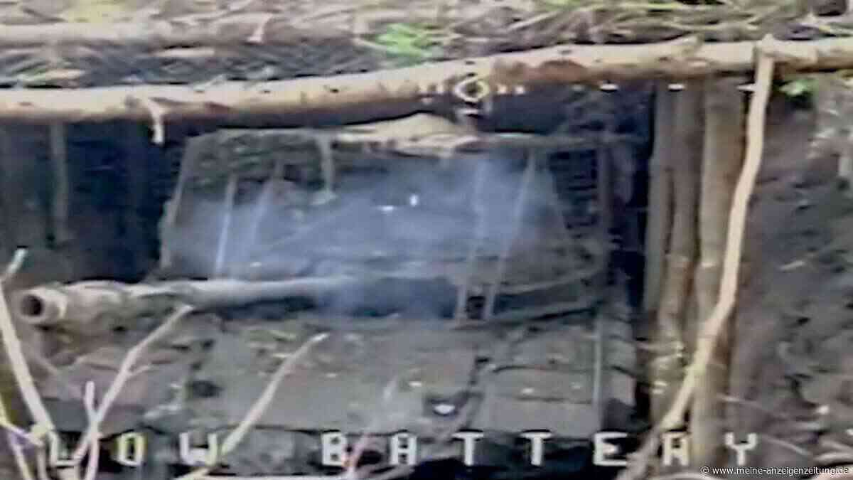 Ukrainische Drohne entdeckt russischen Vorzeigepanzer im Unterholz – und geht zum Angriff über