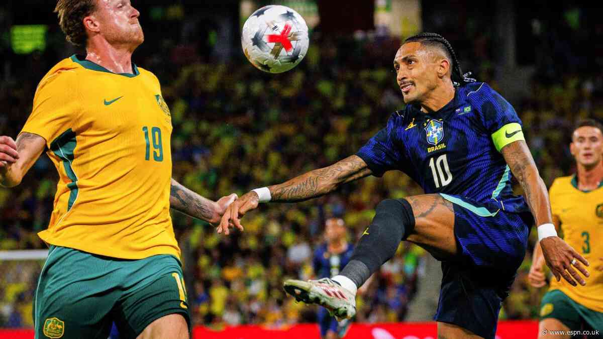 Raphinha back at Barça, injured in Brazil game