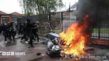 More than 400 detained as France student protests escalate