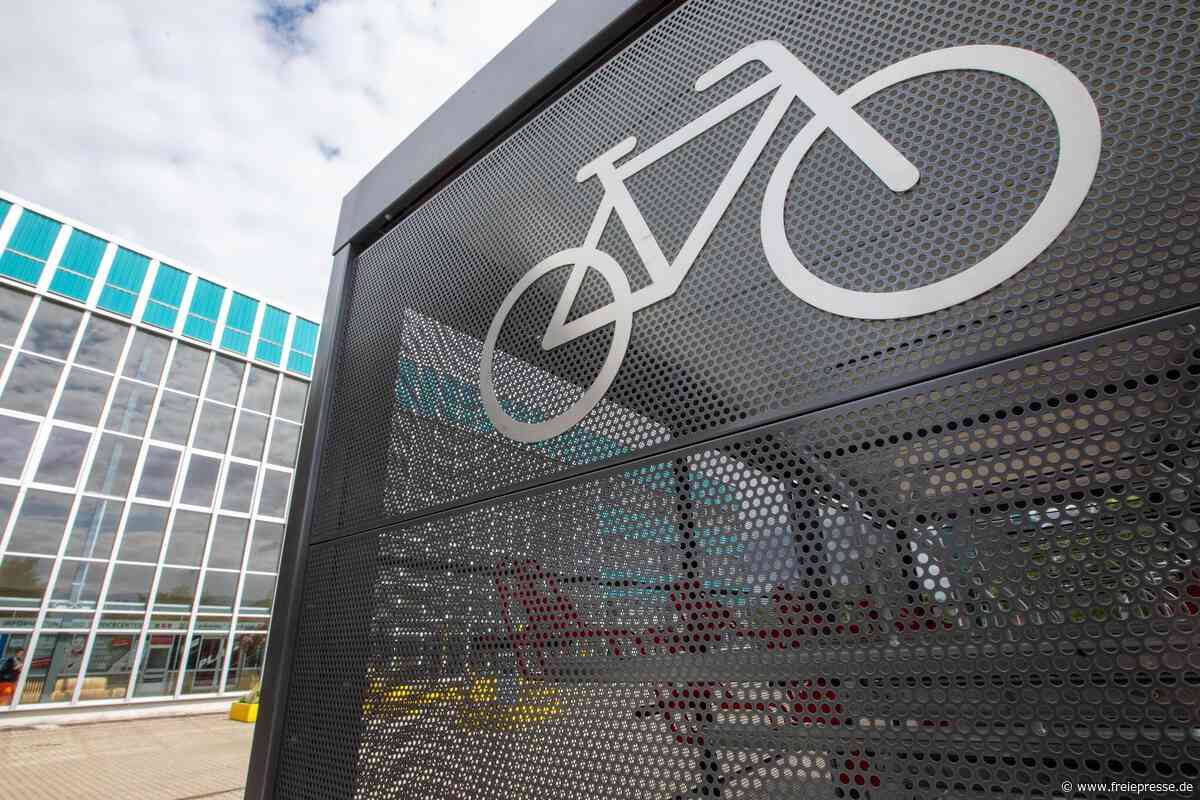 1-Euro-Aktion an Fahrradgarage am Oberen Bahnhof in Plauen verlängert