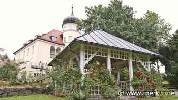 Standesamtliche Trauung im Park: Pavillon wird zum Trauraum