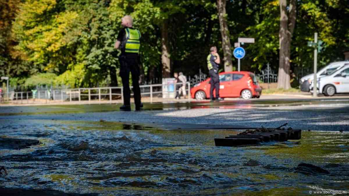Haushalte in ganz Hamburg ohne Wasser: Rohrbrüche sorgen für Chaos