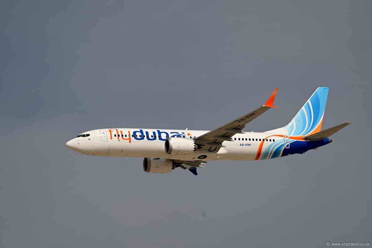 Pilot on flight to Israel 'stabbed another pilot and tried to crash plane', says Benjamin Netanyahu