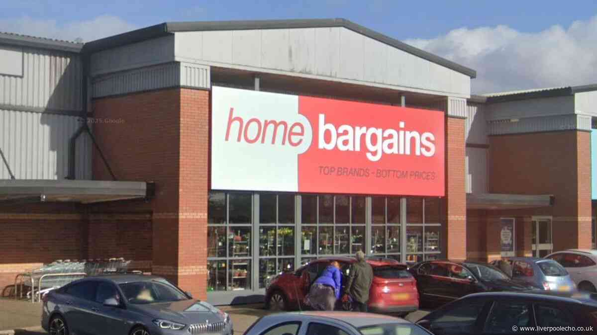 'Hair stays straight' with reduced £58 shampoo now £12 in 1000ml Home Bargains deal