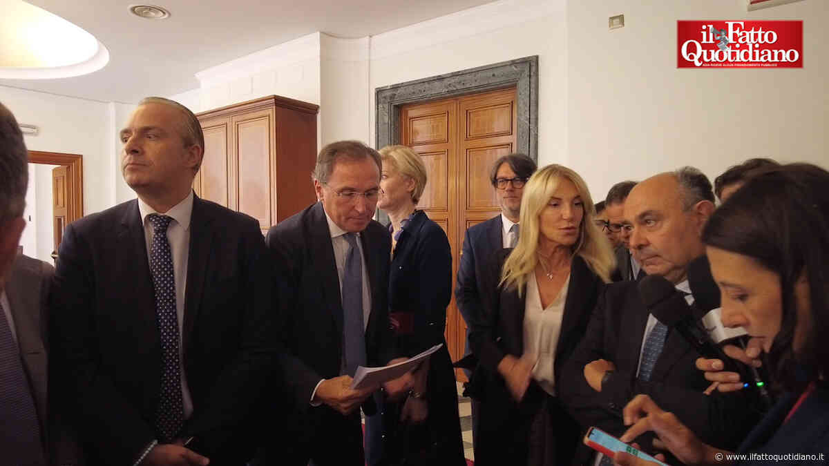 “Con la riforma ignobile della Rai e la legge elettorale si truccano le regole a poco mesi dalle elezioni”. Opposizioni unite dopo il voto sulla tv di Stato