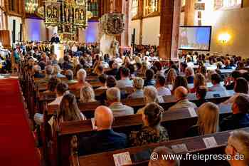 Hochschule Mittweida begrüßt 1500 neue Studenten: Immatrikulation in der Stadtkirche