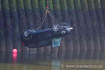 College pays tribute to three students who died in car river plunge