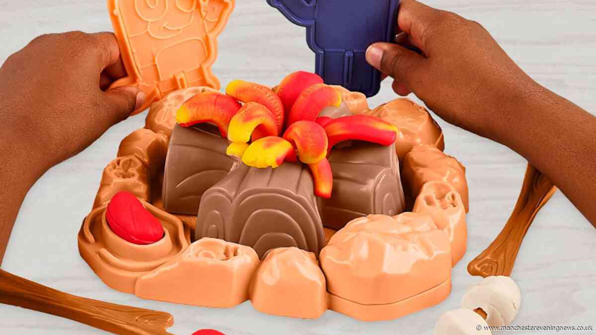 Parents race to grab Bluey Play-Doh collab playset for £1 instead of £17