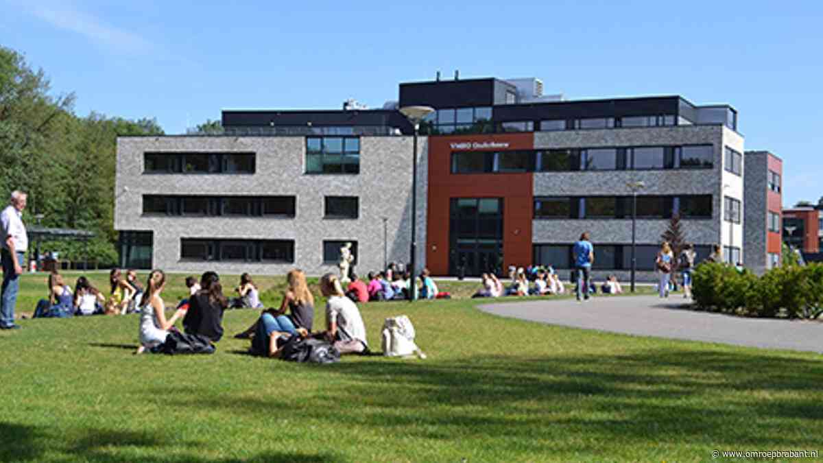 Docent school Valkenswaard ontslagen om relatie met minderjarige leerling