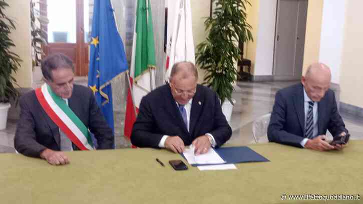 Sorrento, Prefetto e sindaco firmano il protocollo antimafia sugli appalti dell’edilizia. Il procuratore Fragliasso: “Ma le indagini sul ‘Sistema’ e sulle illegalità ancora in corso proseguono”