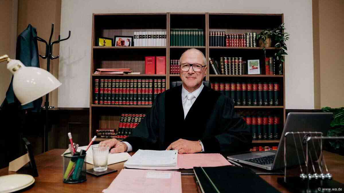 Richter Alexander Hold kehrt mit 50 neuen Fällen zurück