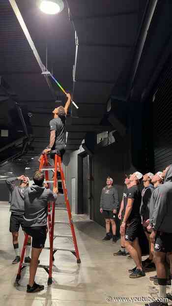 You gotta do what you gotta do sometimes 😂 #hockey #nhl #anaheimducks