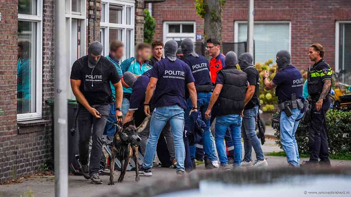 Straten afgezet in Eindhoven nadat vrouw voor opschudding zorgt