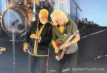 Watch: QUEEN's ROGER TAYLOR And BRIAN MAY Reunite On Stage In London