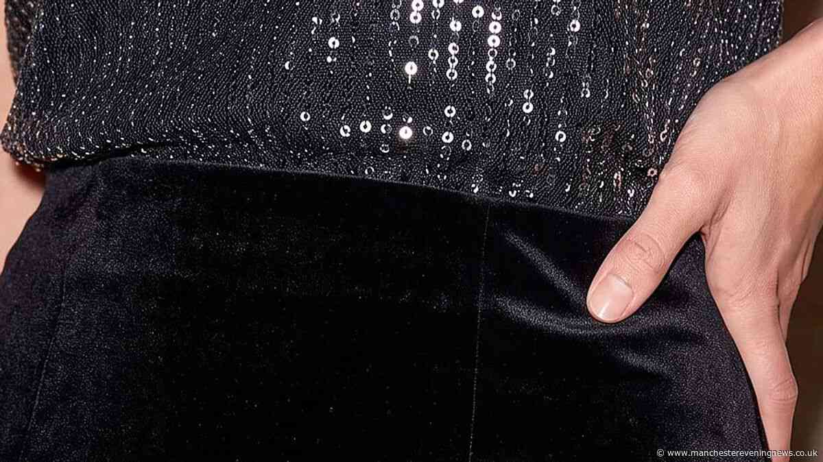 I found an expensive-looking £18 Christmas party skirt with 'comfortable' feature that makes eating easy