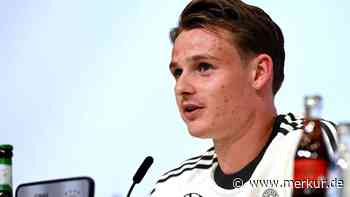 DFB-Konkurrenz bei Bayern? Urbig bringt Reporter zum Lachen